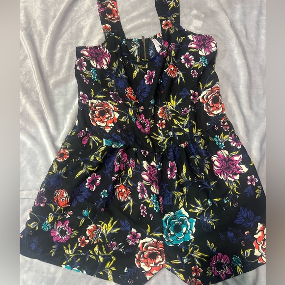 Women’s Short Romper - Picture 1 of 2